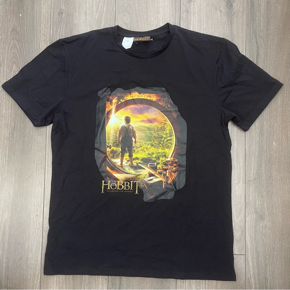 The hobbit the shire graphic t-shirt adult size medium